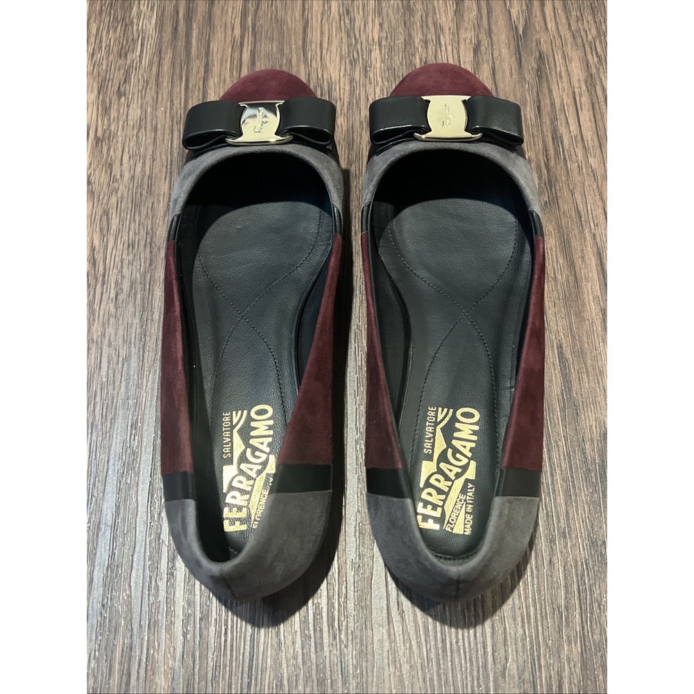 Salvatore Ferragamo Vara ballet flats shoes Suede size 7 - Picture 12 of 16